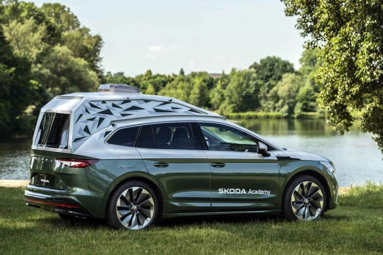 Skoda Roadiaq, un SUV électrique transformé en véhicule aménagé pour le camping.