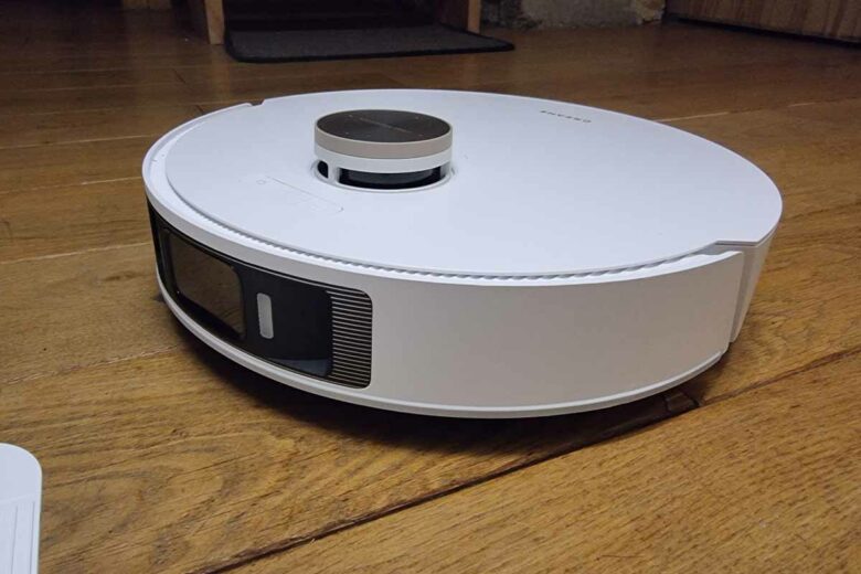 Le robot aspirateur autonome.