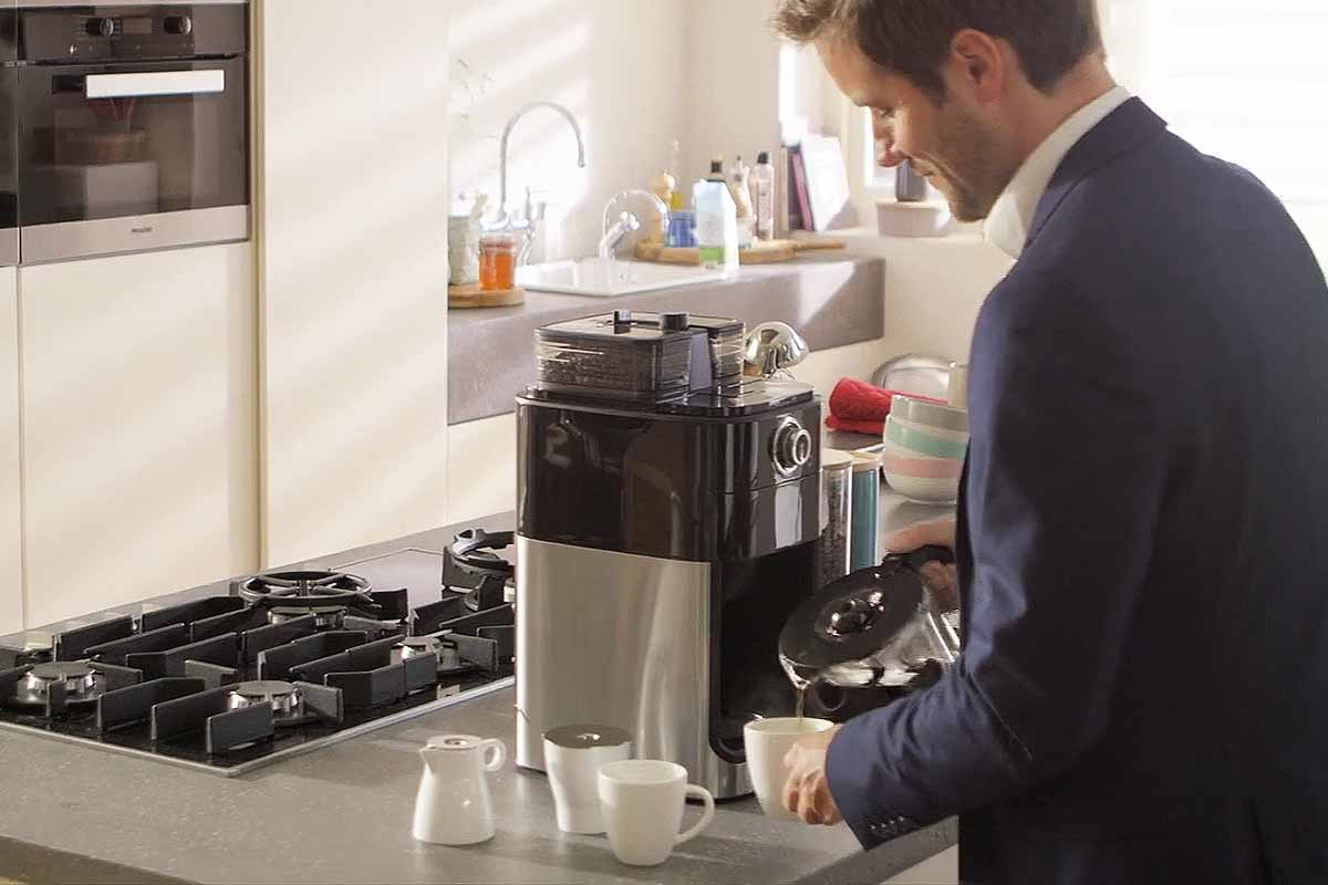 Philips Grind & Brew, la machine à café en grains la moins chère