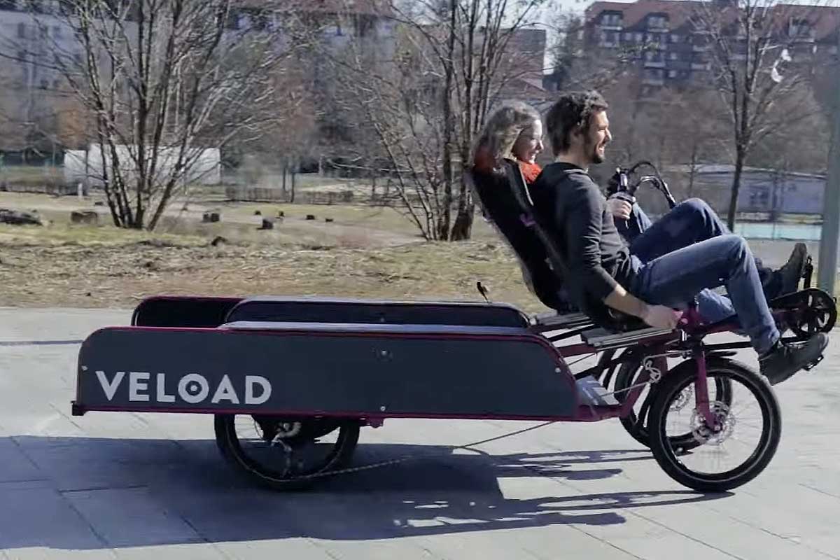 Un véhicule électrique fabriqué par la société allemande de mobilité Veload.