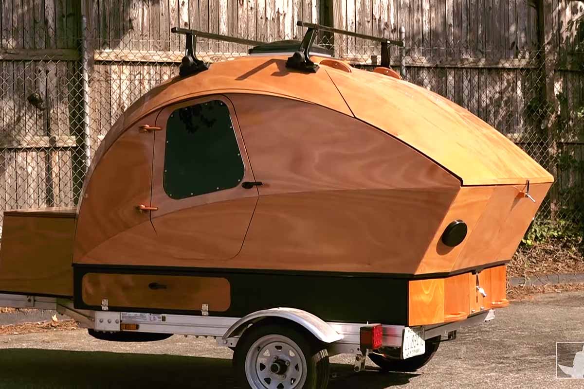 Un kit pour fabriquer soi-même une mini caravane teardrop.