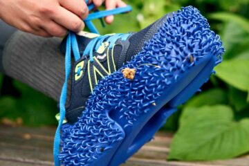 Des baskets de running pour « disperser les graines », l'étonnante invention  de Kiki Grammatopoulos - NeozOne