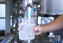 Une invention pour transformer le fumier de vache en eau potable.
