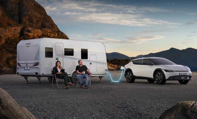 Une caravane dédiée aux véhicules électriques.