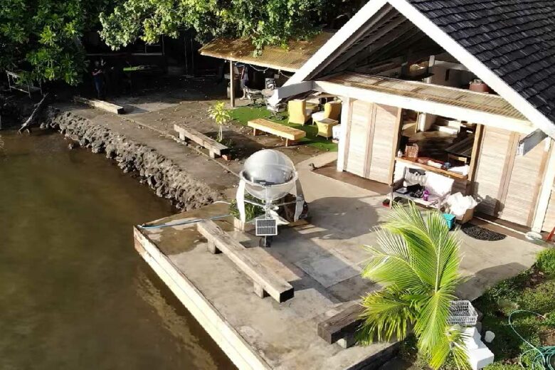 Un module de distillation solaire HELIO installé à Tahiti.