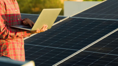 L'invention d'un logiciel pour optimiser le rendement des panneaux solaires.