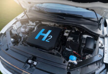 Un moteur de voiture de 2 l qui fonctionne entièrement à l’hydrogène.