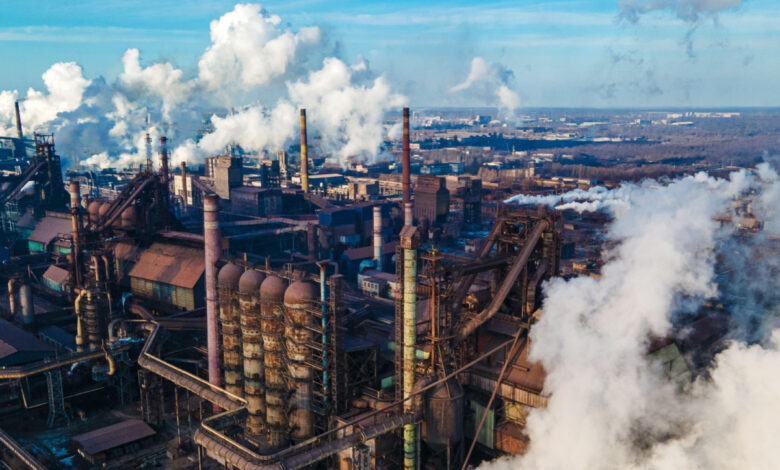 Des scientifiques veulent transformer la pollution de l'air en ressources utiles.