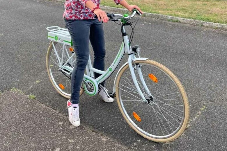 Un vélo qui se recharge en pédalant.