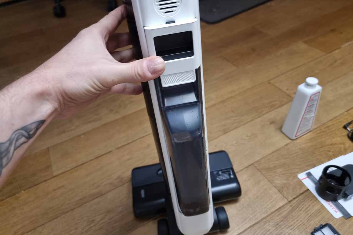 Bon plan : l'excellent aspirateur laveur sans fil Ultenic AC1 voit son prix  chuter de 149,99 € avec cette double réduction - NeozOne