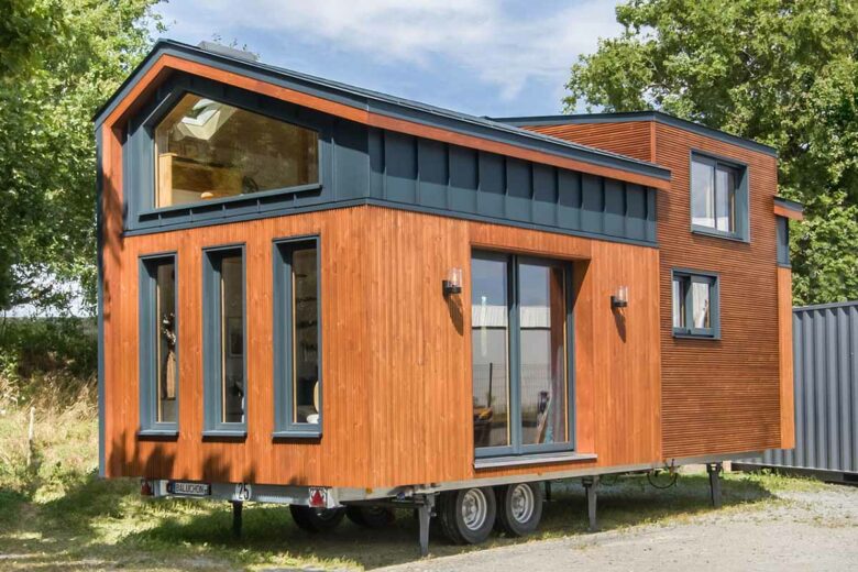 Une Tiny House construite sur une remorque agricole de 8 m de longueur utile.