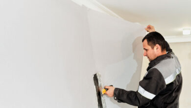 La pose de papier peint thermique permet d'améliorer l'isolation de vos murs.