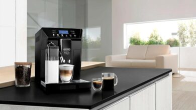 Design et élégante, cette machine à café ajoute une touche déco à votre cuisine.