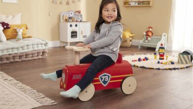 Le porteur en bois Playtive fera la joie des enfants.