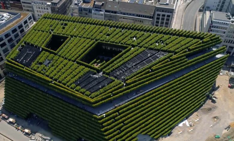 Ce bâtiment allemand nommé Kö Bogen II serait la plus grande façade végétalisée d'Europe.