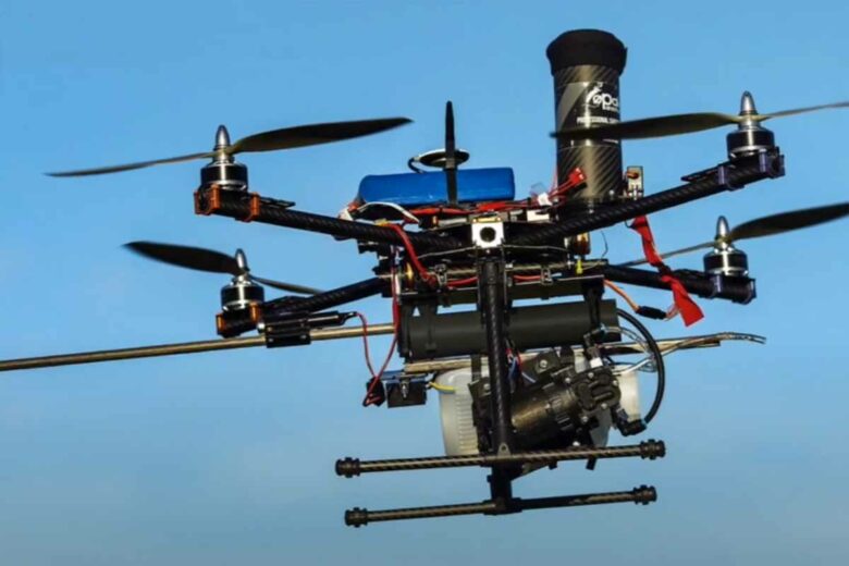 Un drone pour détruire les nids de frelons en hauteur.
