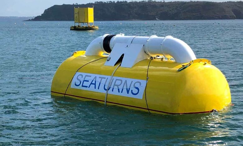 En octobre 2023, Seaturns lance les tests en mer d'un démonstrateur à l'échelle 1/4, installé sur le site d'essai en mer de l'Ifremer à Sainte-Anne du Portzic, près de Brest.