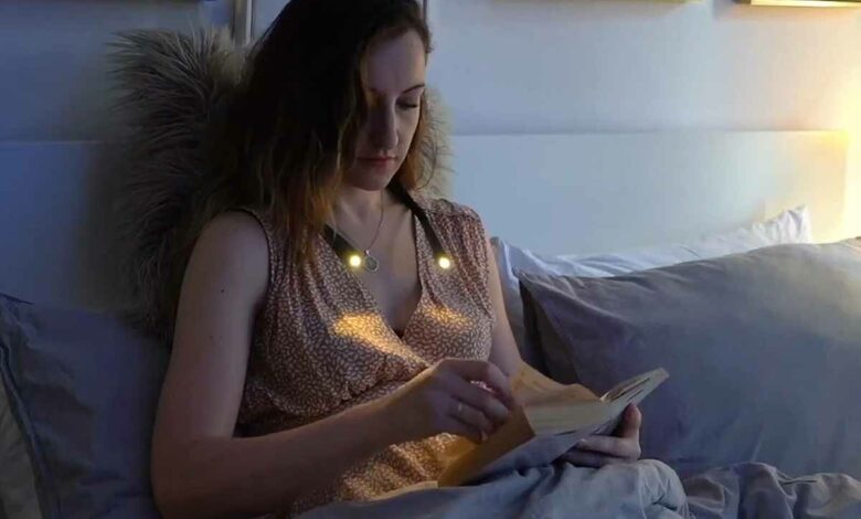 Glocusent invente une « lampe de cou » de lecture, qui bloque la lumière  bleue émise par les LED - NeozOne