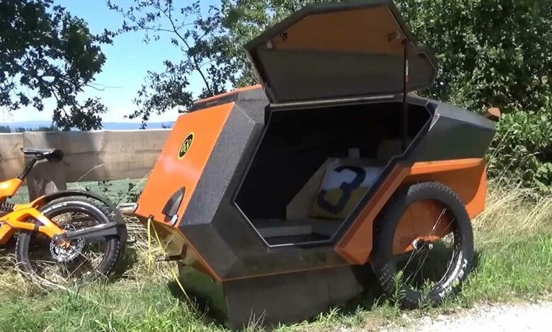 Il fabrique une caravane haut de gamme pour les amateurs de vélos électriques.