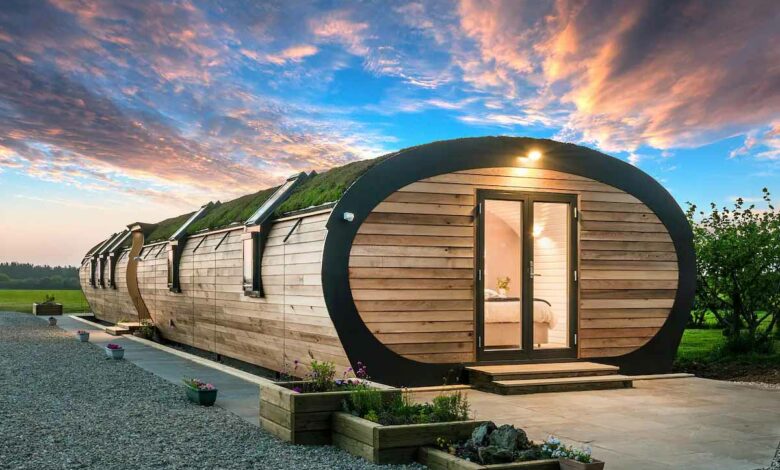 Cette maison surnommée le « petit pain suisse » située à 10 minutes de la sortie du tunnel sous la Manche est en location.