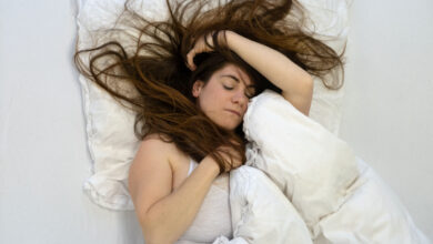 Une étude scientifique a évalué les effet des couvertures lestées sur l'insomnie et les symptômes diurnes liés au sommeil chez les patients souffrant de trouble dépressif majeur, de trouble bipolaire, de trouble d'anxiété généralisée et de trouble d'hyperactivité avec déficit de l'attention.