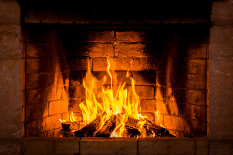 Une cheminée à foyer ouvert sans récupérateur, c'est 85% de perte de chaleur.