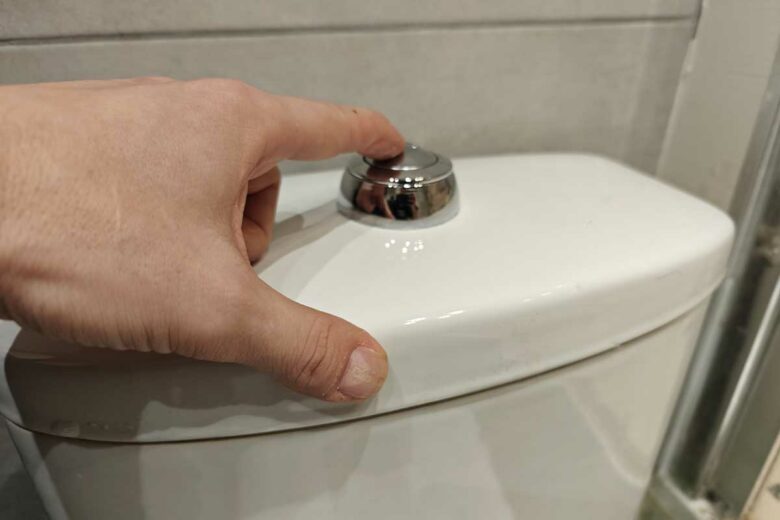 Comment économiser l'eau dans les WC ?