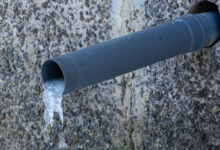 Comment protéger un récupérateur d'eau du pluie du froid ?