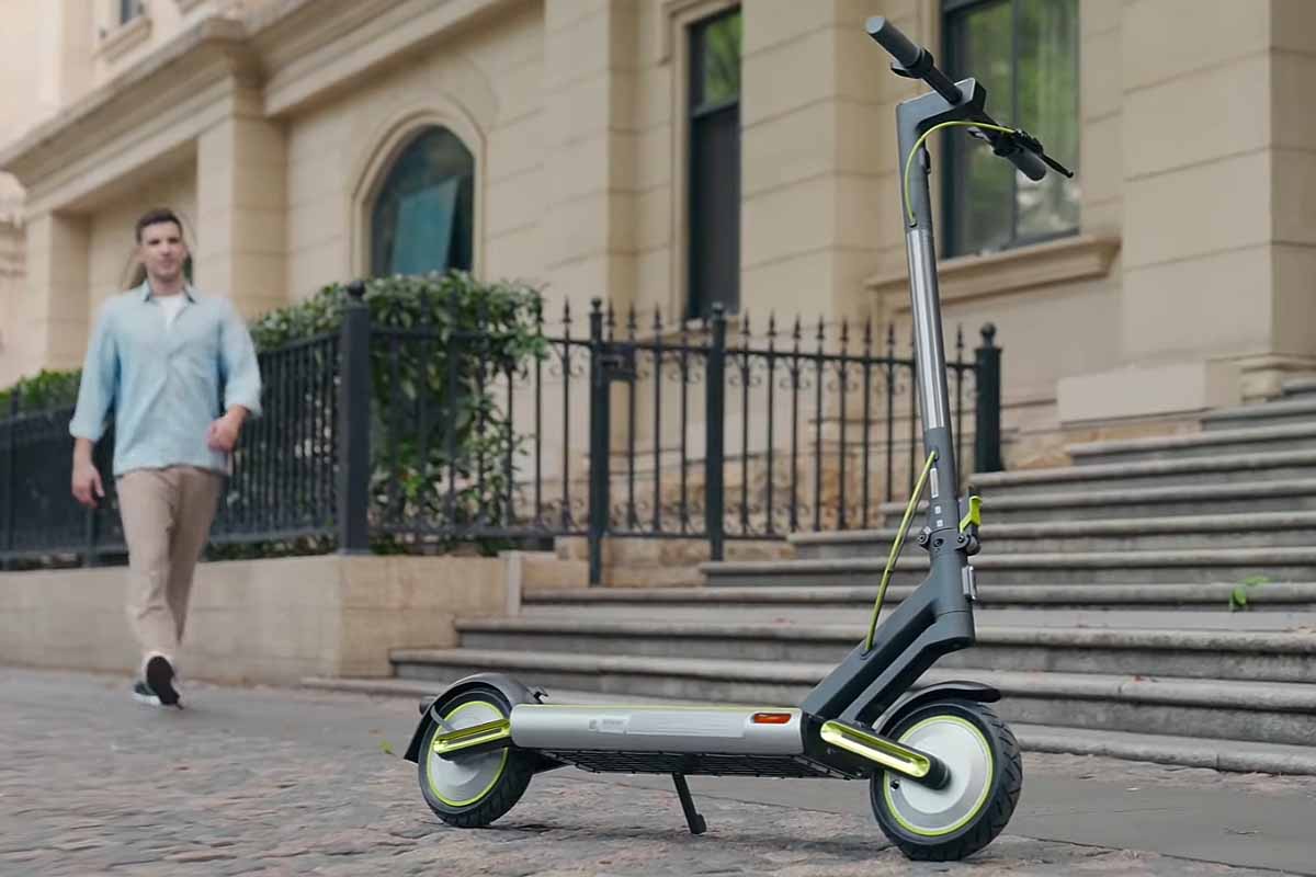 Les trottinettes électriques NAVEE sont littéralement bradées pendant le  Black Friday ! - NeozOne