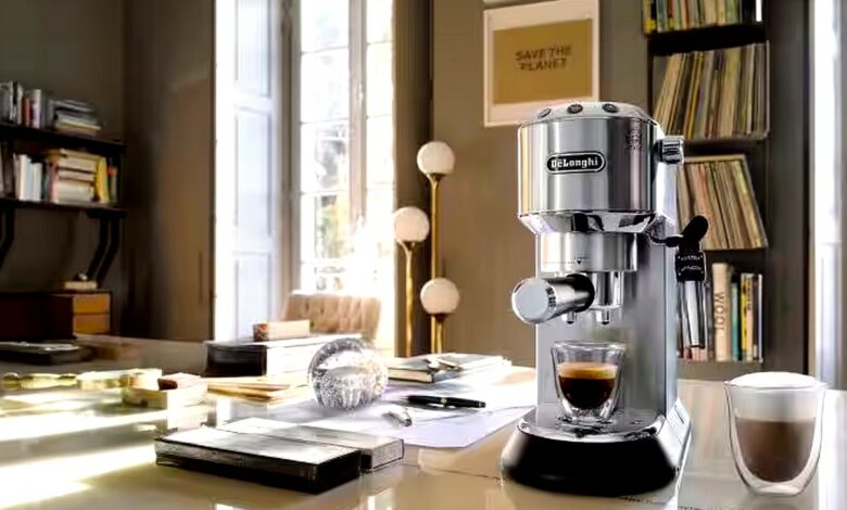 Une machine à expresso élégante et compacte.