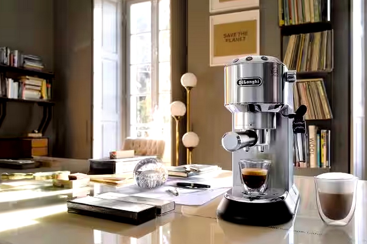 Une machine à expresso élégante et compacte.