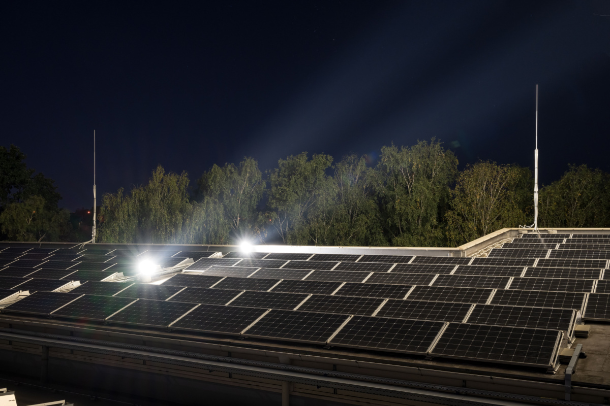 Un panneau solaire fonctionnant la nuit ?