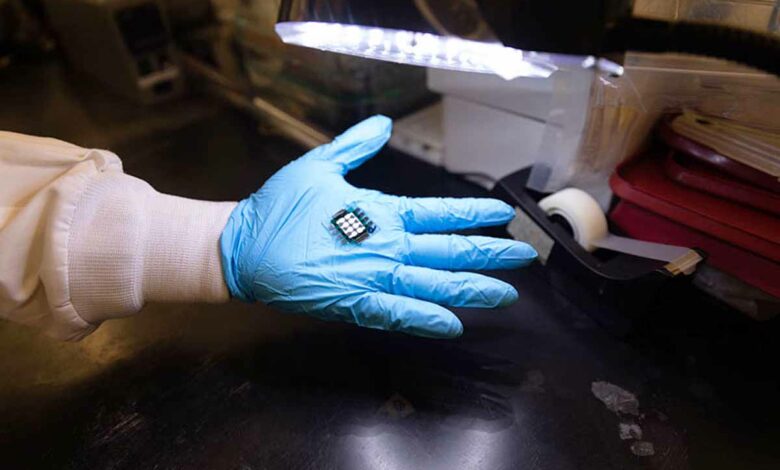 Une cellule solaire à pérovskite inversée bat le record d'efficacité de 25 %