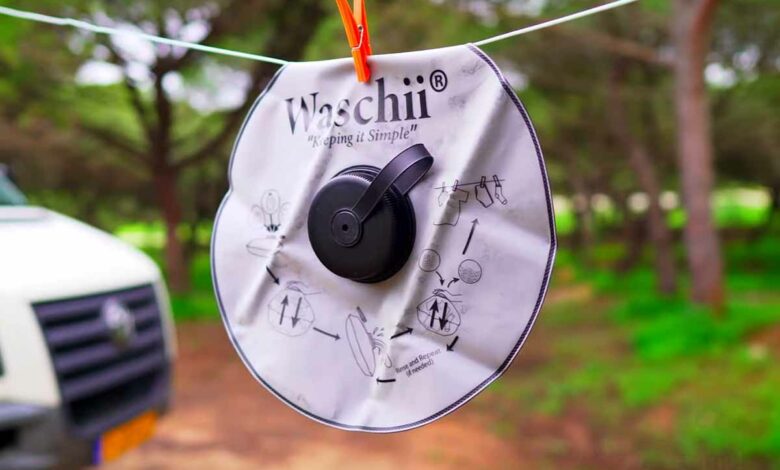 Waschii, un lave-linge pliant et minimaliste.