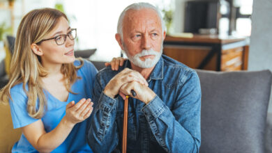 La maladie de Parkinson affecte environ 272 500 personnes en France.