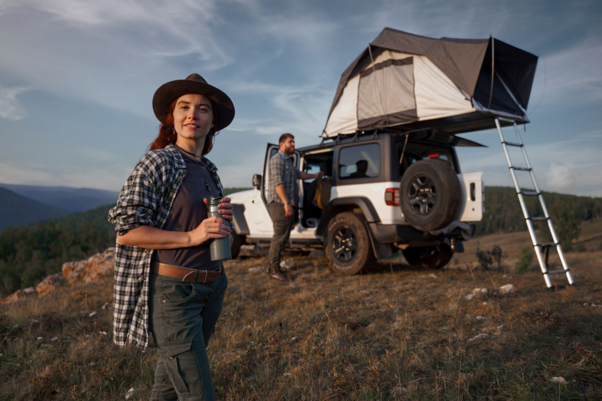 La tente de toit devient un incontournable du camping et du loisir plein-air.