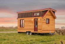 La tiny house Ondine, un des airs de petite cabane des Alpes.