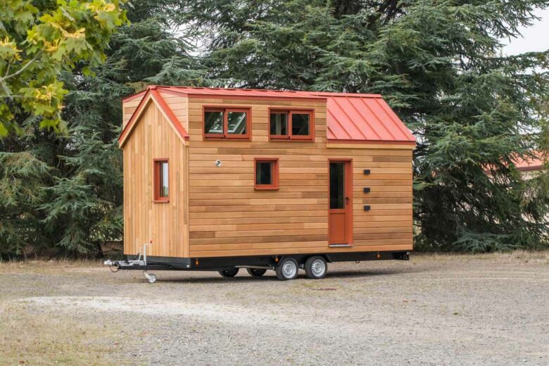 La tiny house dispose d'une charpente en double pente.