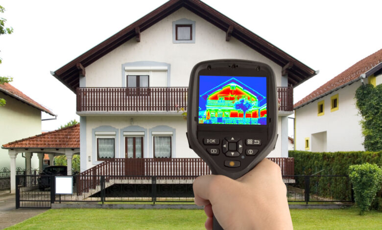 Une caméra thermique peut permettre de déceler les zones de votre maison à isoler en priorité.