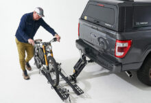 Le porte-vélos Suweeka permet un chargement au sol sans effort.