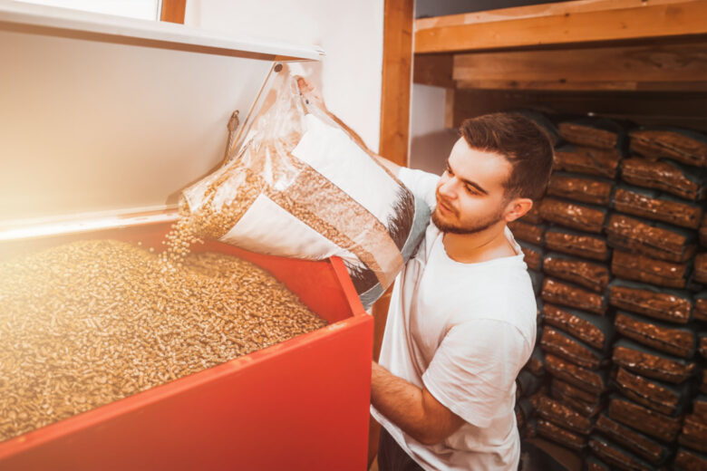 Des pellets de bois à tarif négociés, c'est possible en région Rhône-Alpes avec l'association Les Castors.