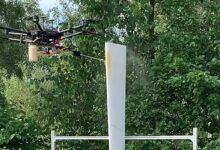 Un drone lors d'un test de pulvérisation.