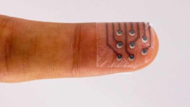 Tacttoo est une interface palpable pour une sortie électro-tactile sur la peau de l'utilisateur.