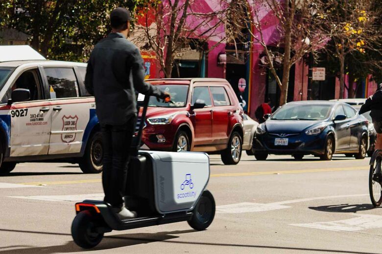 Le prix final n'a pas encore été dévoilé mais le dirigeant de l'entreprise promet qu'il sera deux fois moins chers qu'un vélo cargo électrique traditionnel.