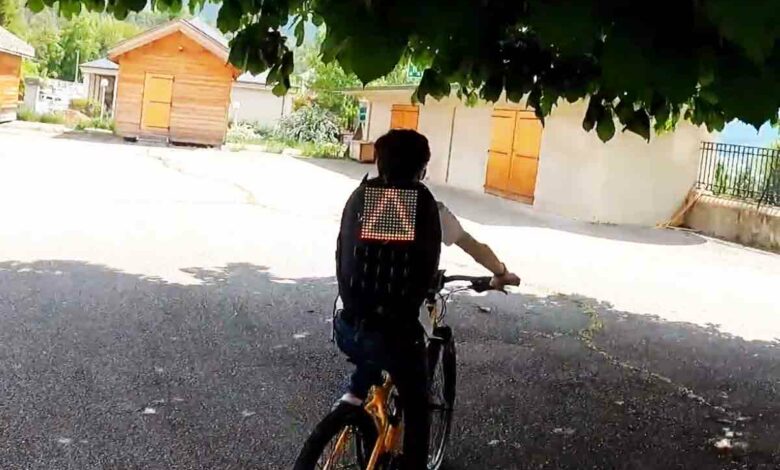 Le Back Light Signalisation améliore considérablement la visibilité des utilisateurs.