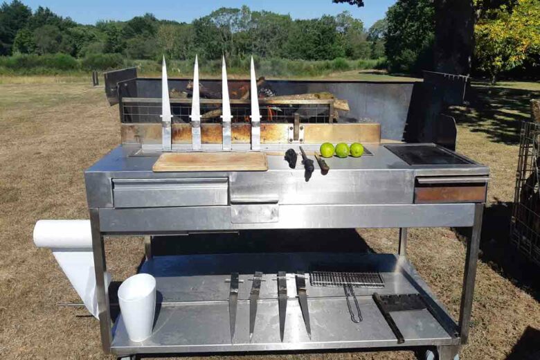 Le Vendogril, un barbecue à cuisson verticale.