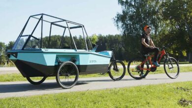 La version 3.0 du BeTriton, une minicaravane amphibie tractable avec un vélo électrique.