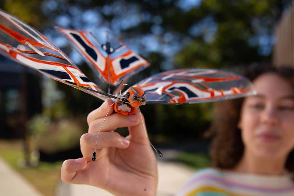 X-Fly : ce drone innovant reproduit le vol des oiseaux et propose de nombreuses fonctionnalités