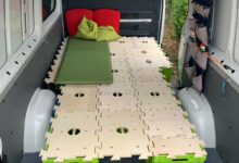 La société allemande Owomo a inventé un panneau modulaire pour transformer rapidement un utilitaire en véhicule de camping.
