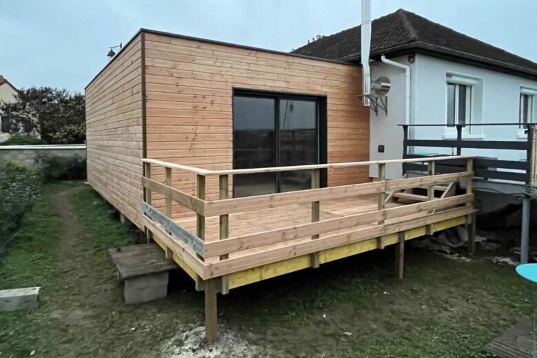 Une extension d'habitation faite avec un container.